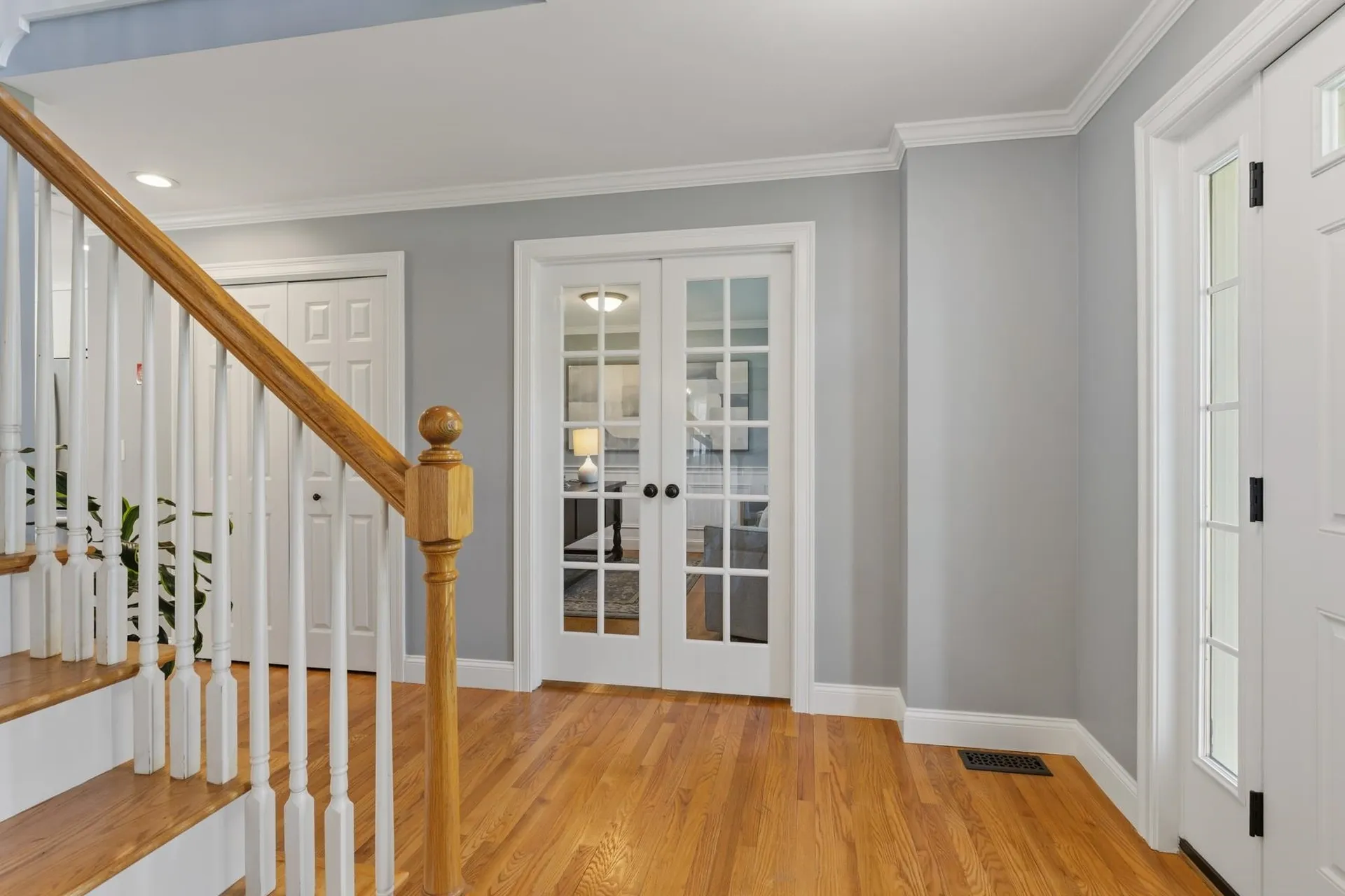 8 Lilac Way Stratham NH 03885