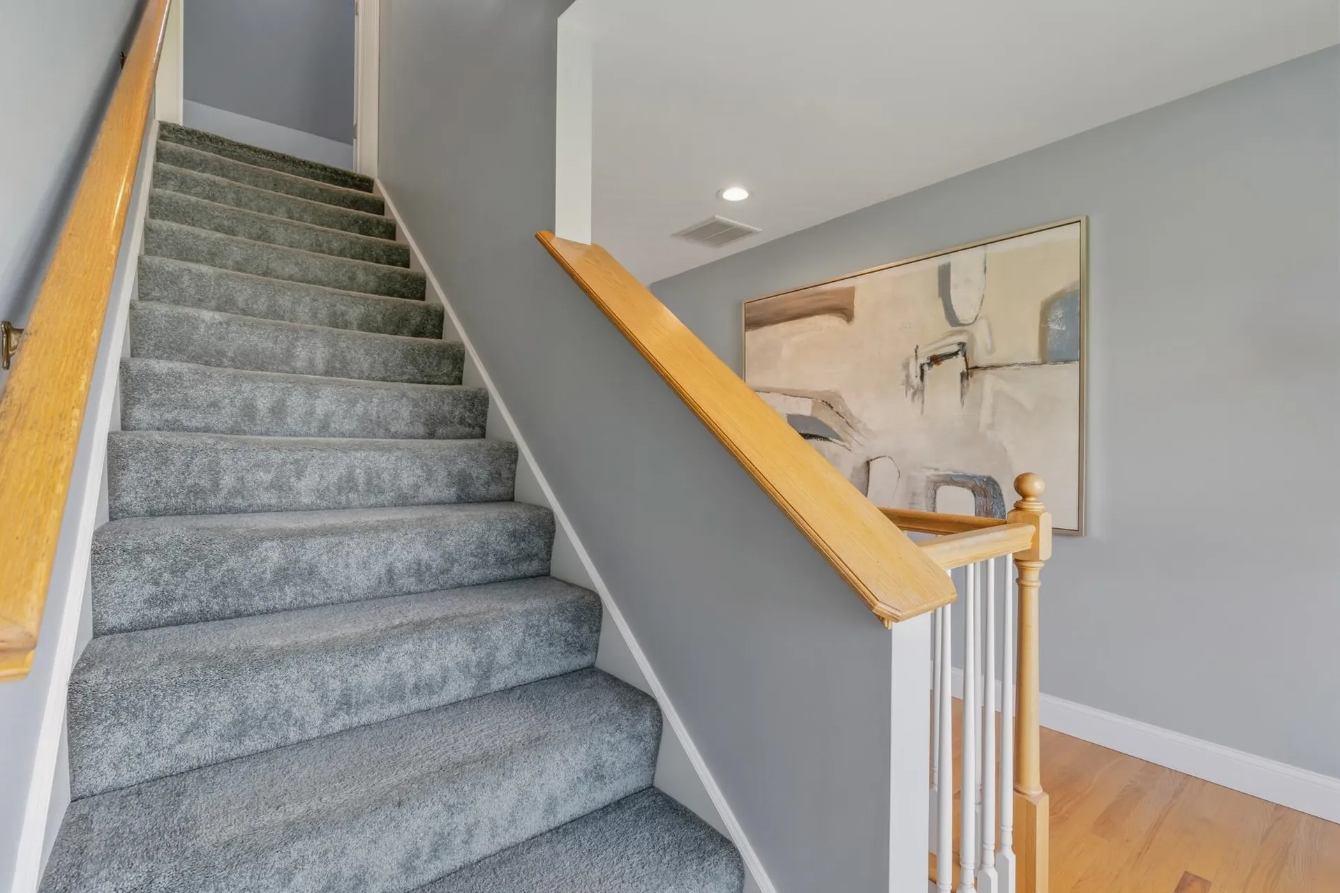 8 Lilac Way Stratham NH 03885