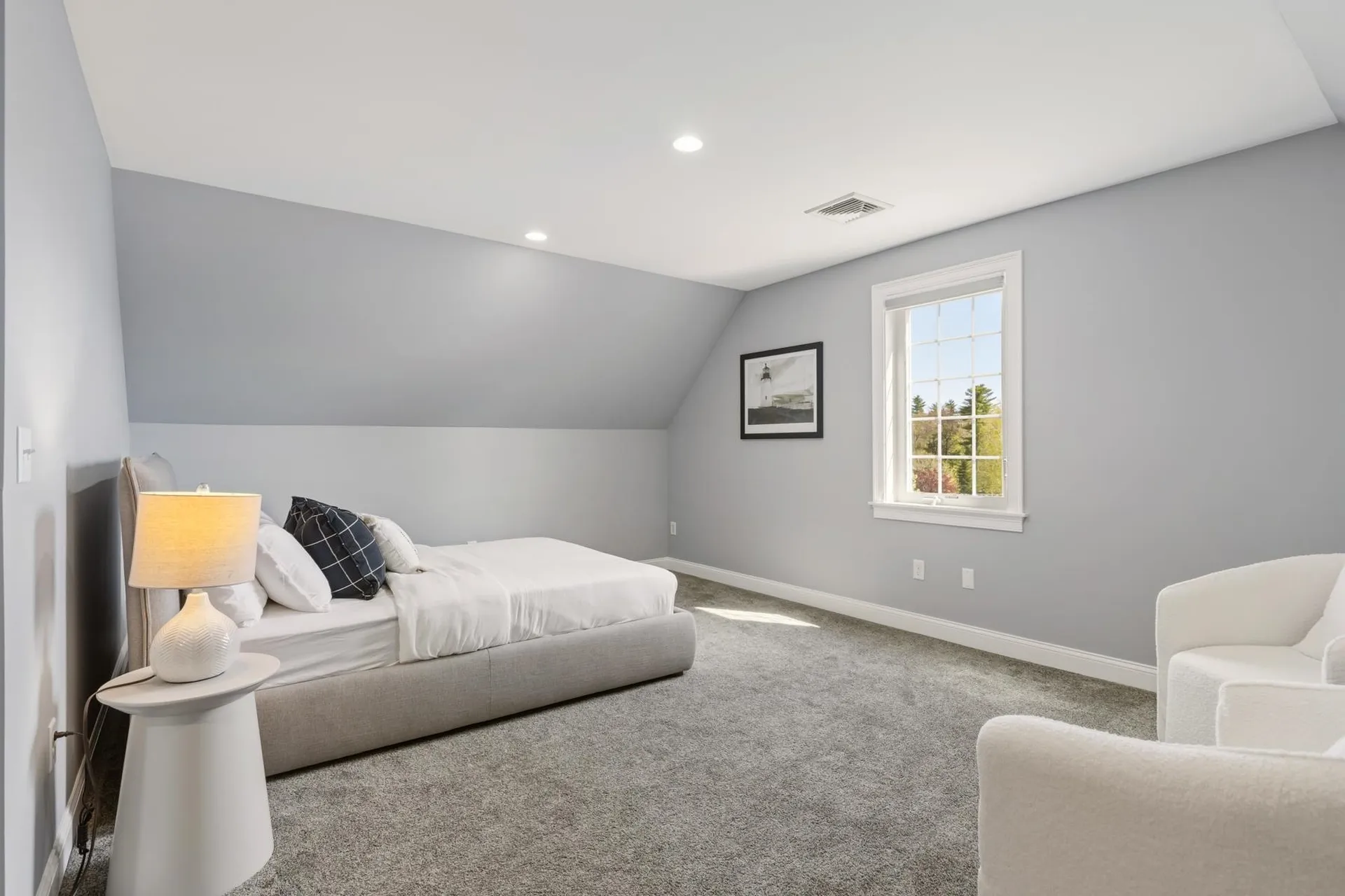 8 Lilac Way Stratham NH 03885