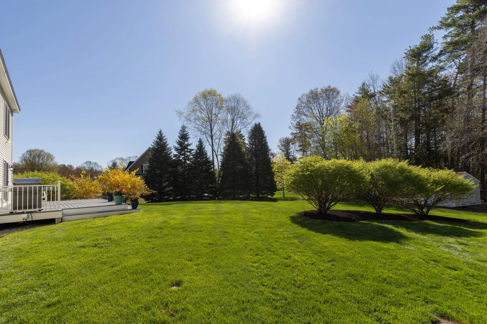 8 Lilac Way Stratham NH 03885