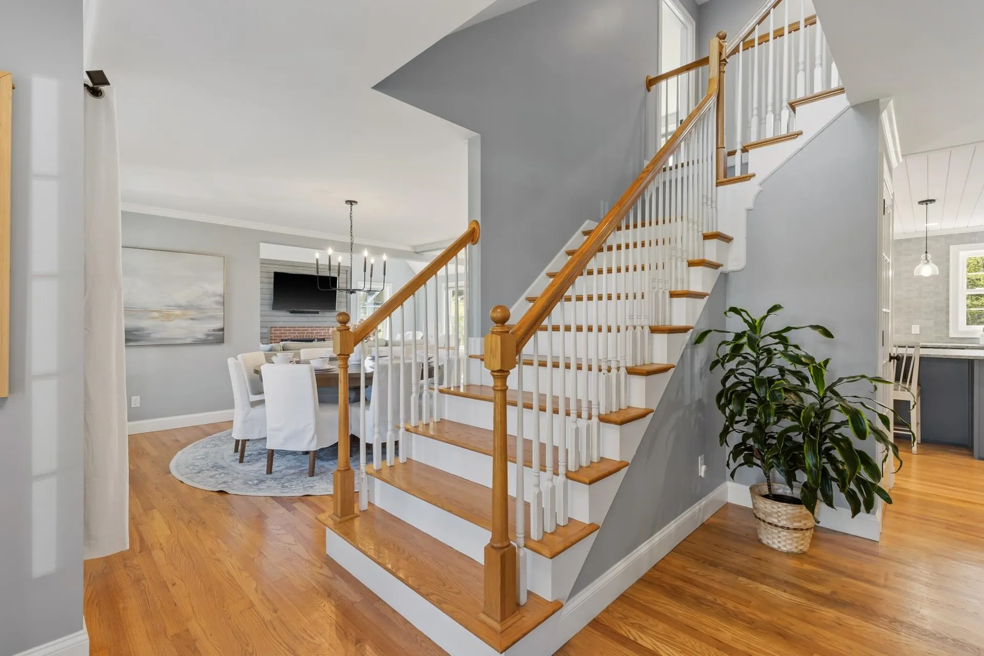 8 Lilac Way Stratham NH 03885