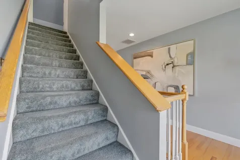 8 Lilac Way Stratham NH 03885