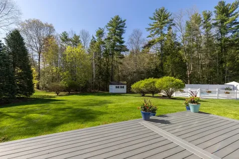 8 Lilac Way Stratham NH 03885