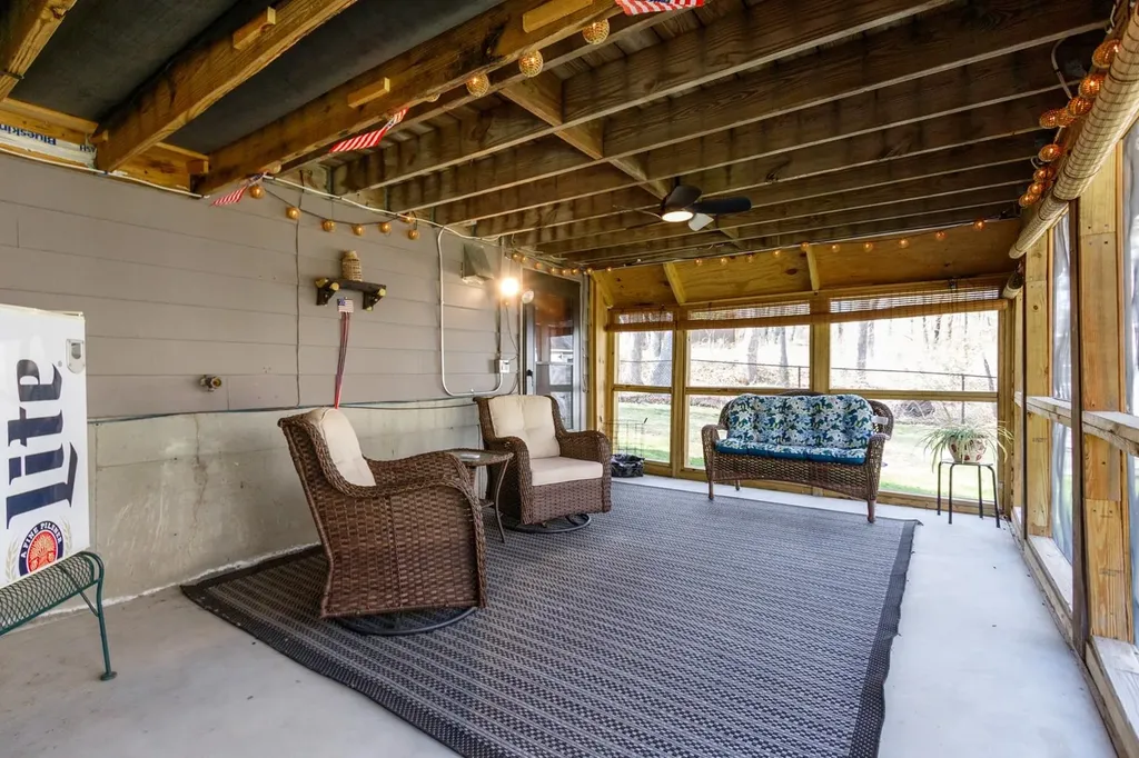 11 Mathew Drive Merrimack NH 03054