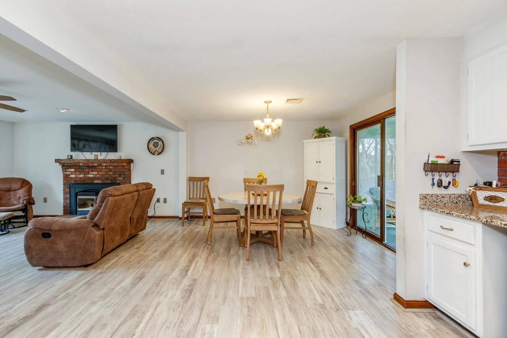 11 Mathew Drive Merrimack NH 03054