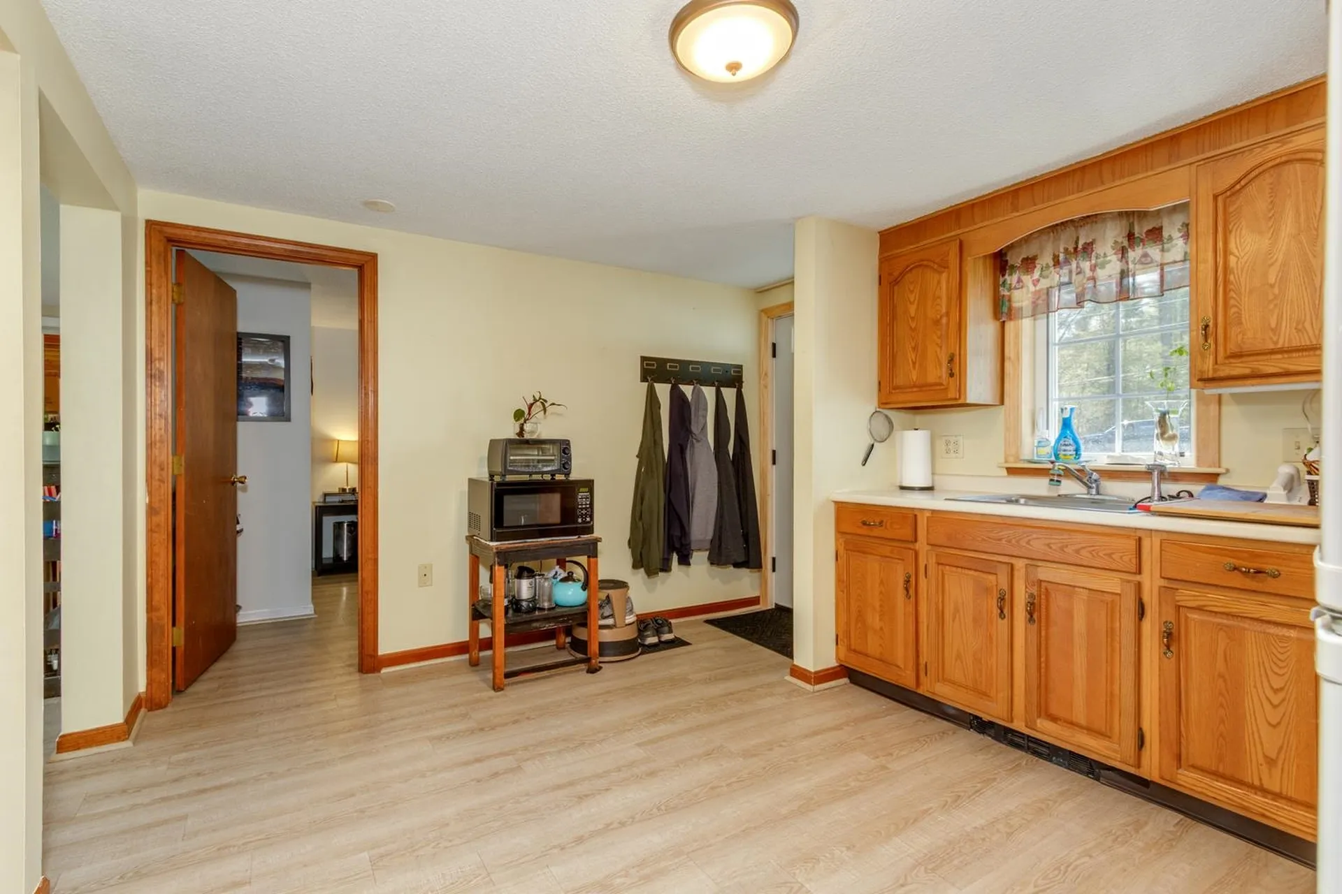 11 Mathew Drive Merrimack NH 03054