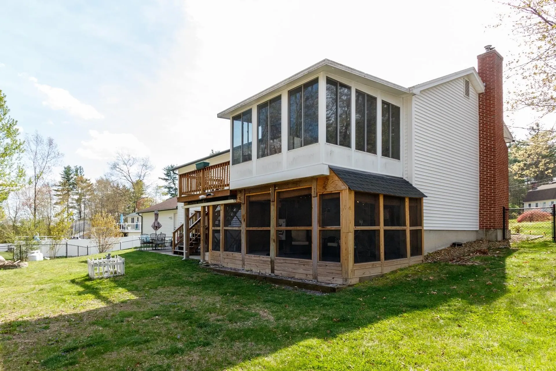 11 Mathew Drive Merrimack NH 03054