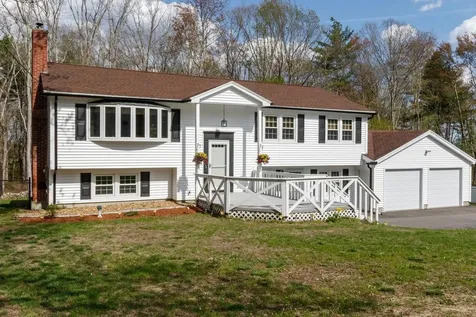 11 Mathew Drive Merrimack NH 03054