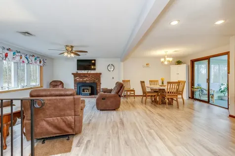 11 Mathew Drive Merrimack NH 03054