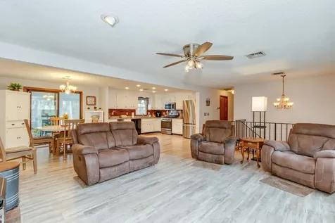 11 Mathew Drive Merrimack NH 03054
