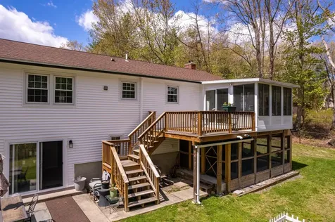 11 Mathew Drive Merrimack NH 03054
