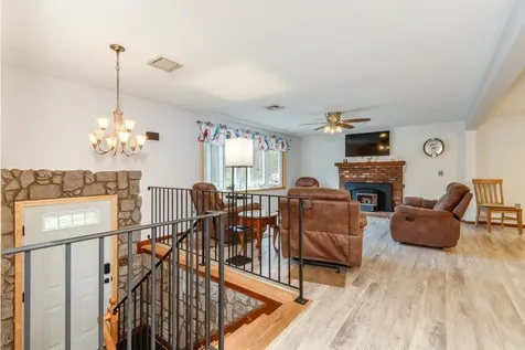 11 Mathew Drive Merrimack NH 03054