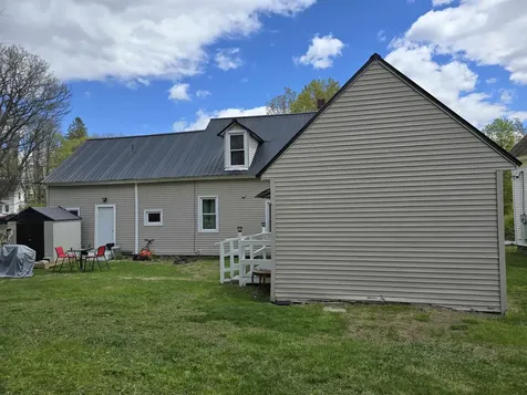38 Summer Street Newport NH 03773