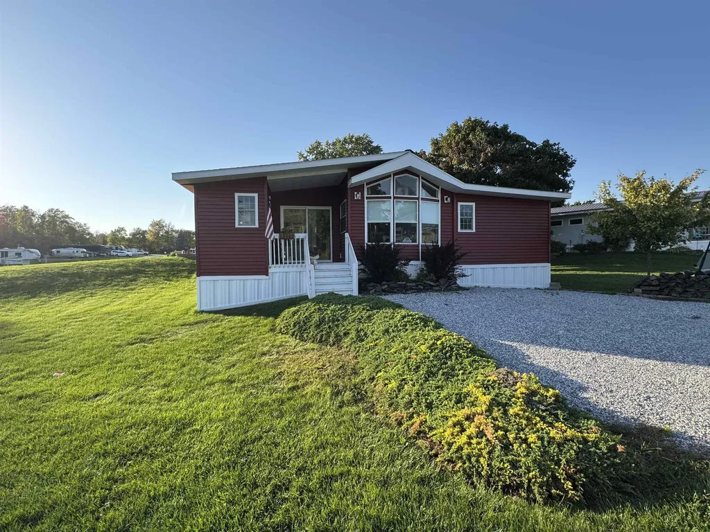 59 Island Circle South Hero VT 05486