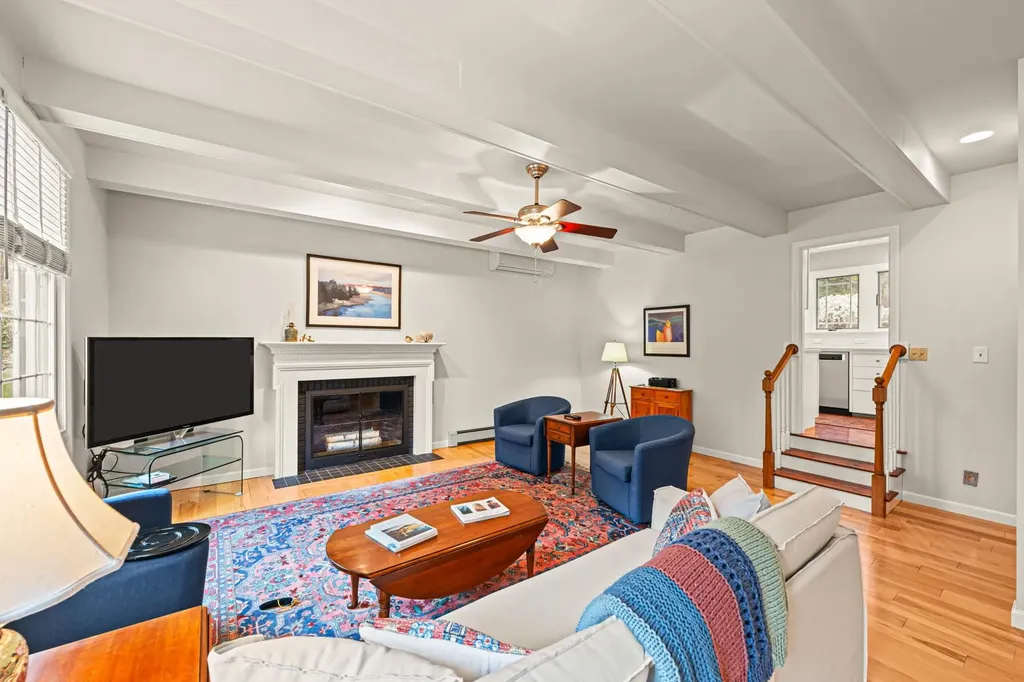 7 Pine Drive Bedford NH 03110