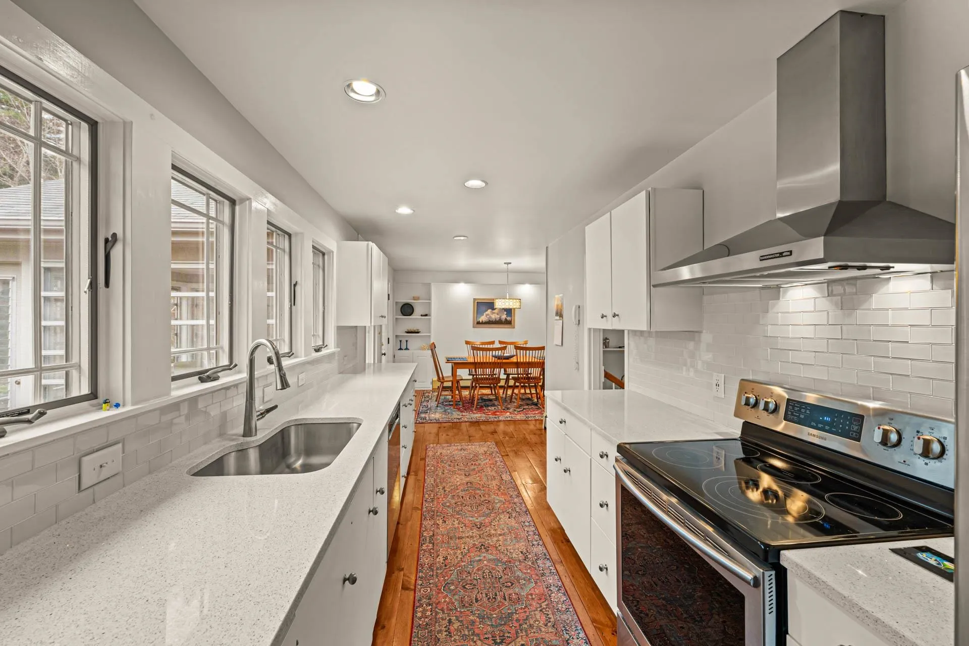 7 Pine Drive Bedford NH 03110