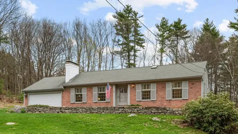 7 Pine Drive Bedford NH 03110