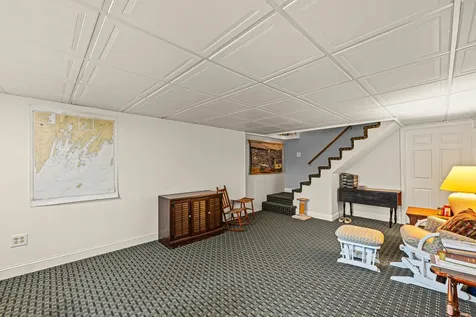 7 Pine Drive Bedford NH 03110