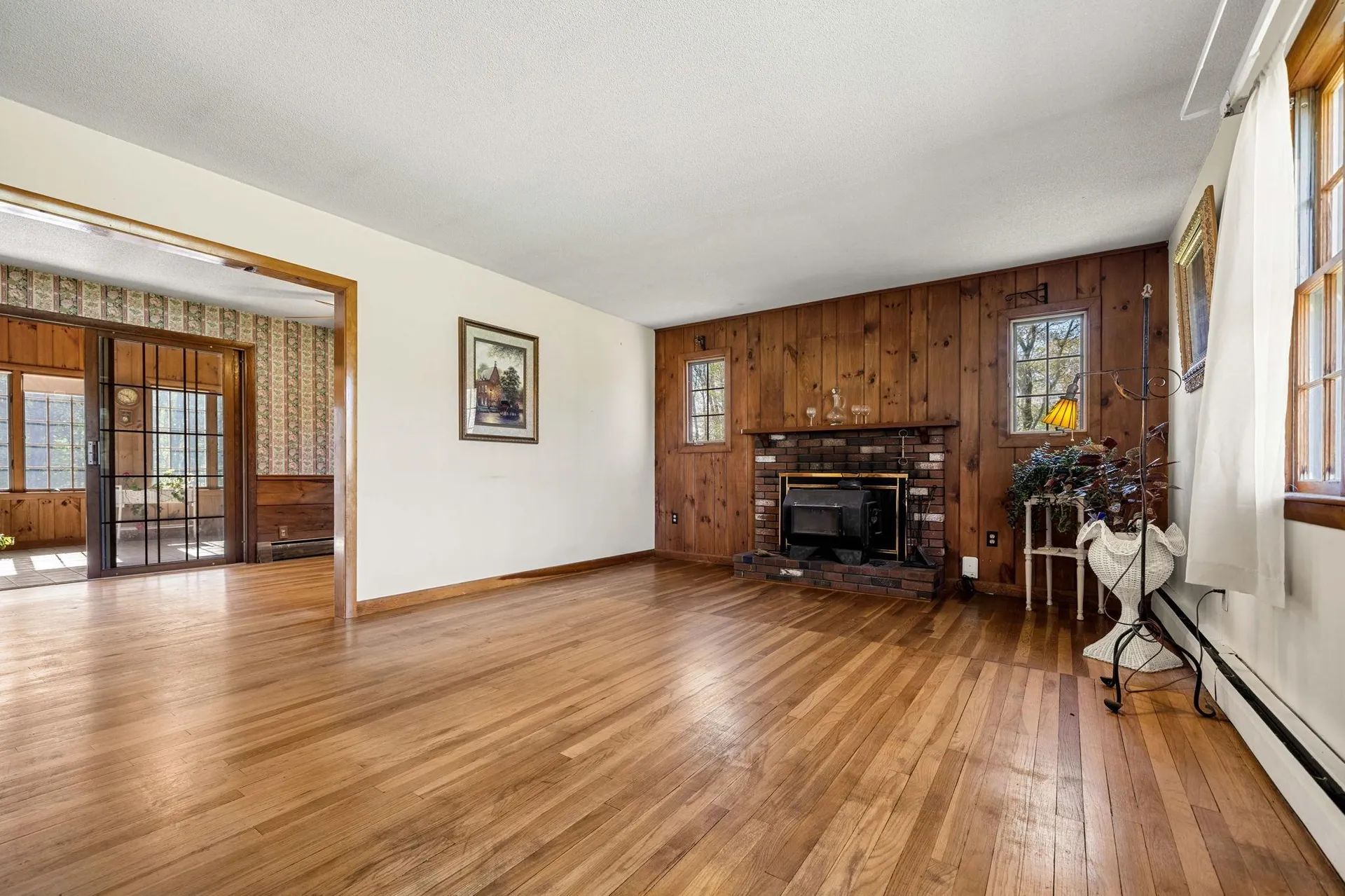 58 Willow Road East Kingston NH 03827-2025