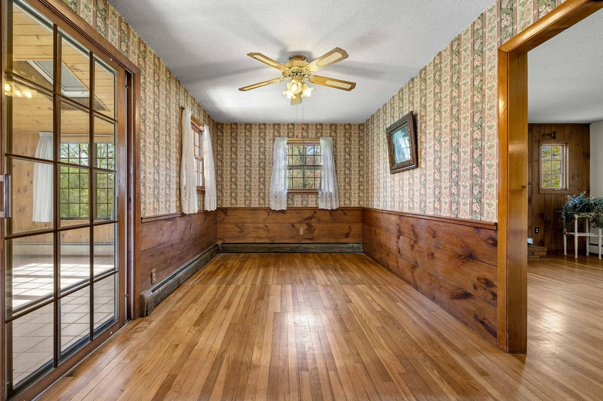 58 Willow Road East Kingston NH 03827-2025