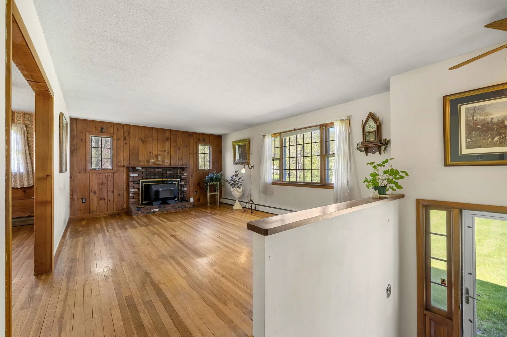 58 Willow Road East Kingston NH 03827-2025