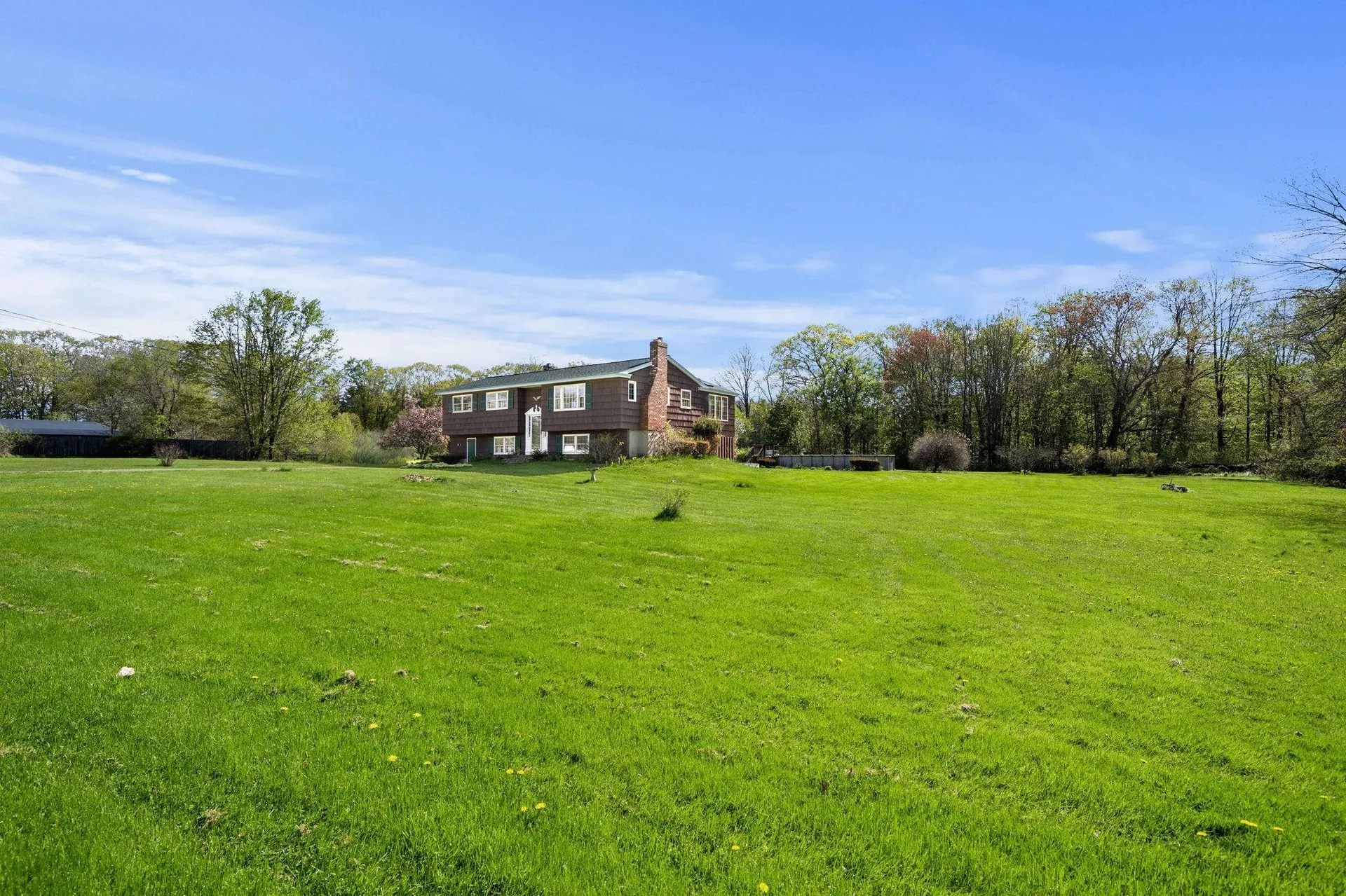 58 Willow Road East Kingston NH 03827-2025
