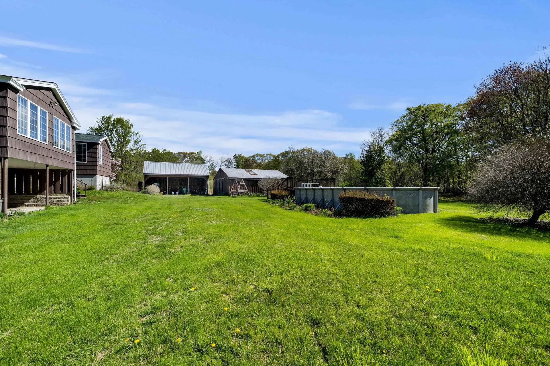 58 Willow Road East Kingston NH 03827-2025