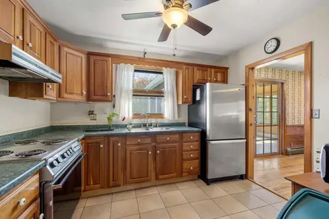 58 Willow Road East Kingston NH 03827-2025