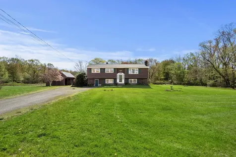 58 Willow Road East Kingston NH 03827-2025