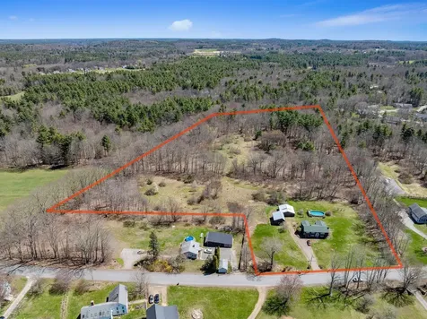 58 Willow Road East Kingston NH 03827-2025