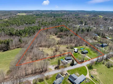 58 Willow Road East Kingston NH 03827-2025