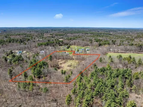 58 Willow Road East Kingston NH 03827-2025