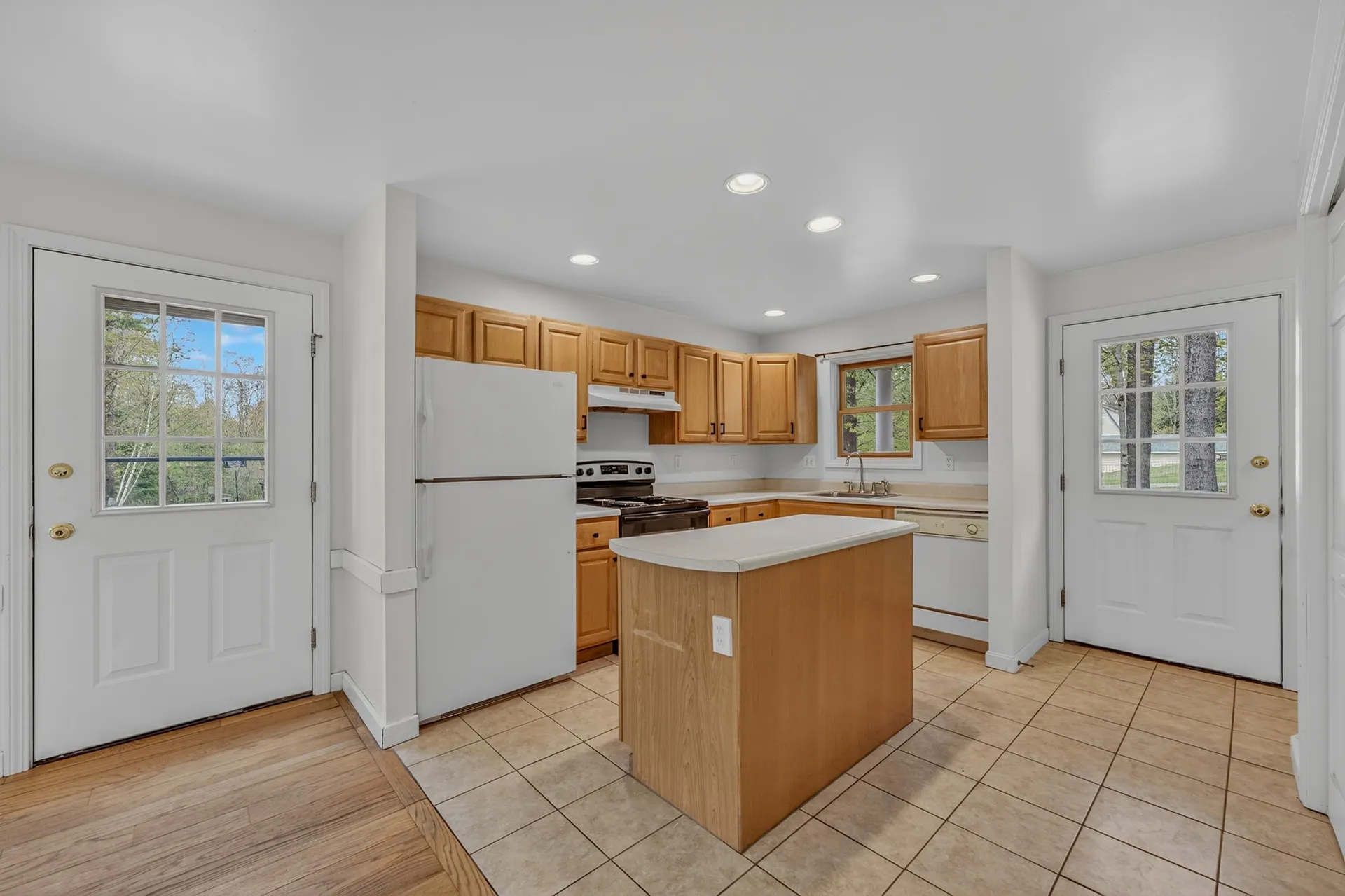 37 Smith Street Plymouth NH 03264