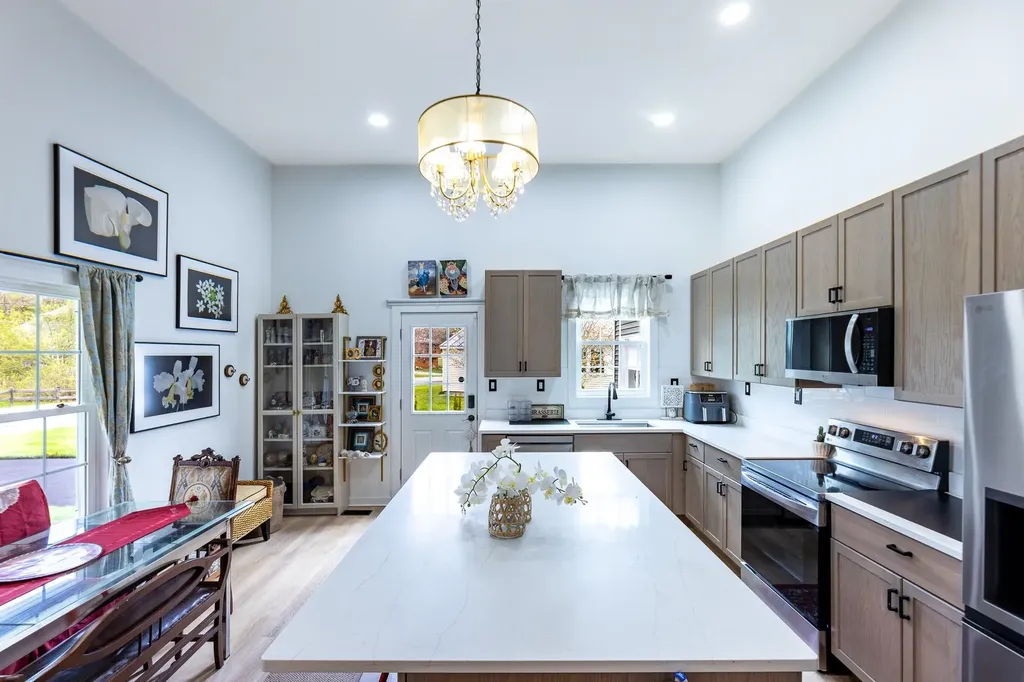 12 Dresden Road Hanover NH 03755