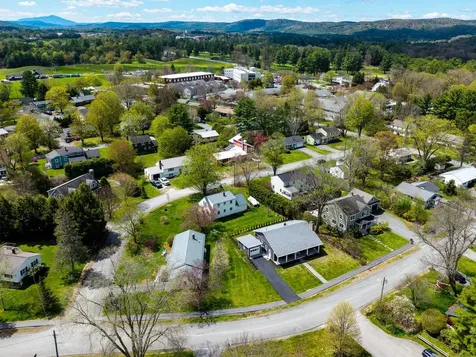 12 Dresden Road Hanover NH 03755
