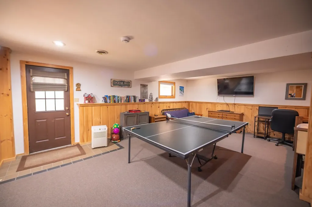 18 Quail Court Wilmington VT 05363