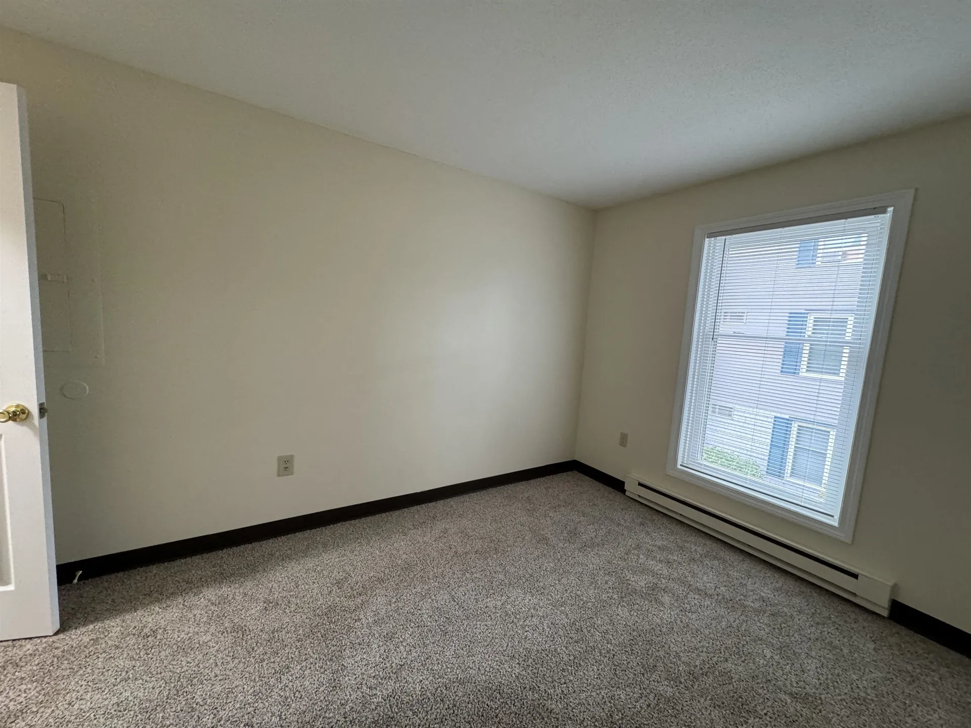 131 Eastern Avenue Manchester NH 03104