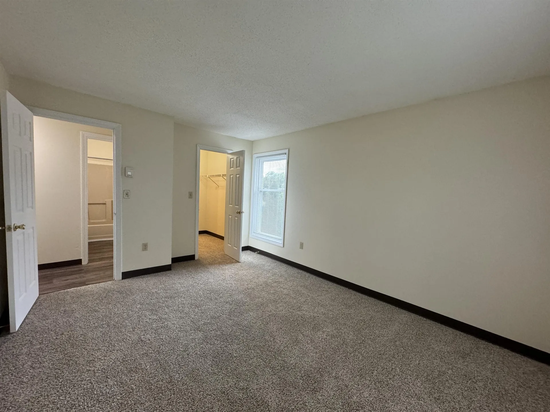 131 Eastern Avenue Manchester NH 03104