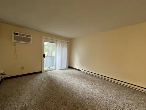 131 Eastern Avenue Manchester NH 03104