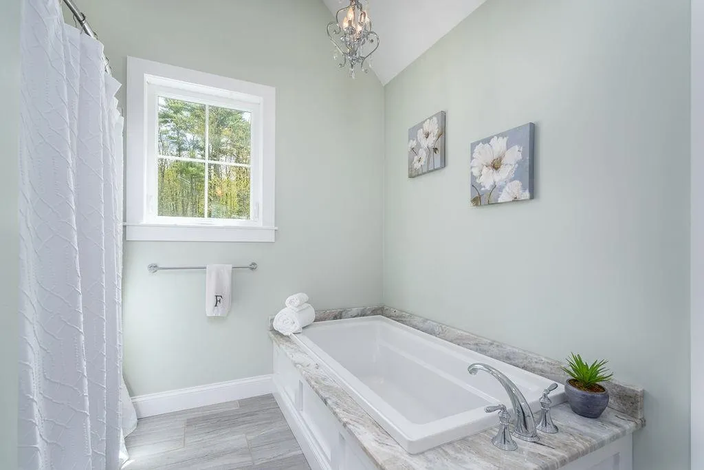 12 Princess Pine Road Northwood NH 03261
