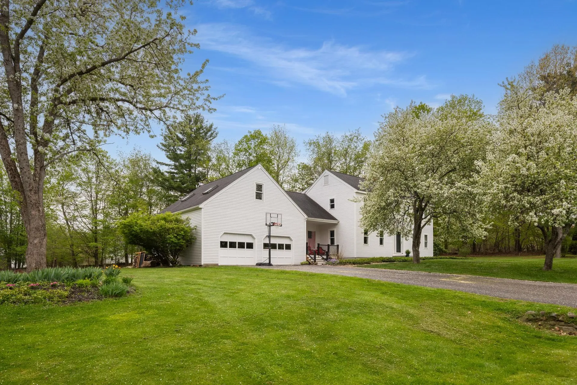 3 Coach Road Stratham NH 03885