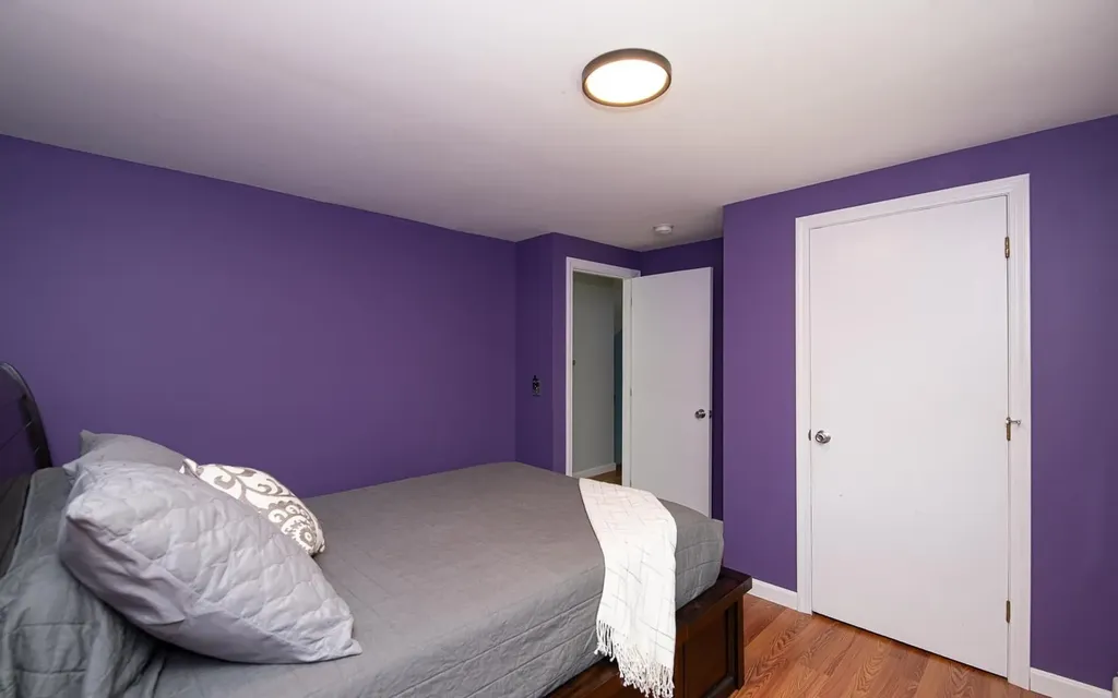 20 Alvirne Drive Hudson NH 03051