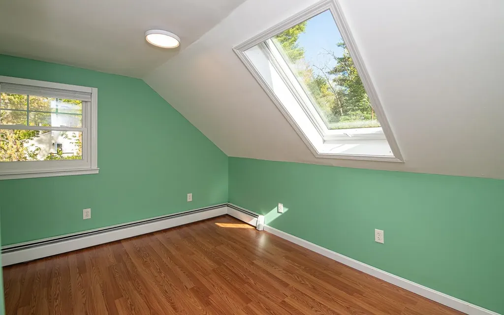 20 Alvirne Drive Hudson NH 03051