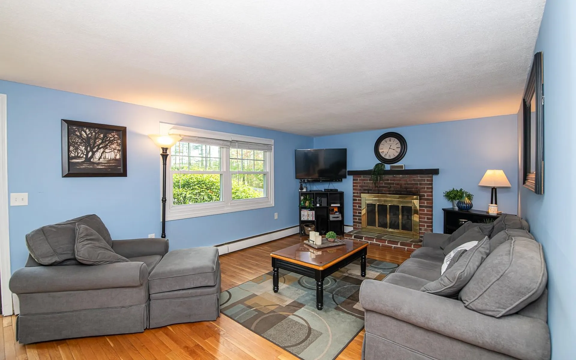 20 Alvirne Drive Hudson NH 03051