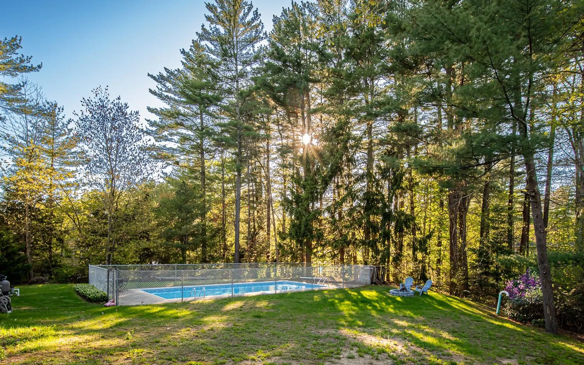20 Alvirne Drive Hudson NH 03051