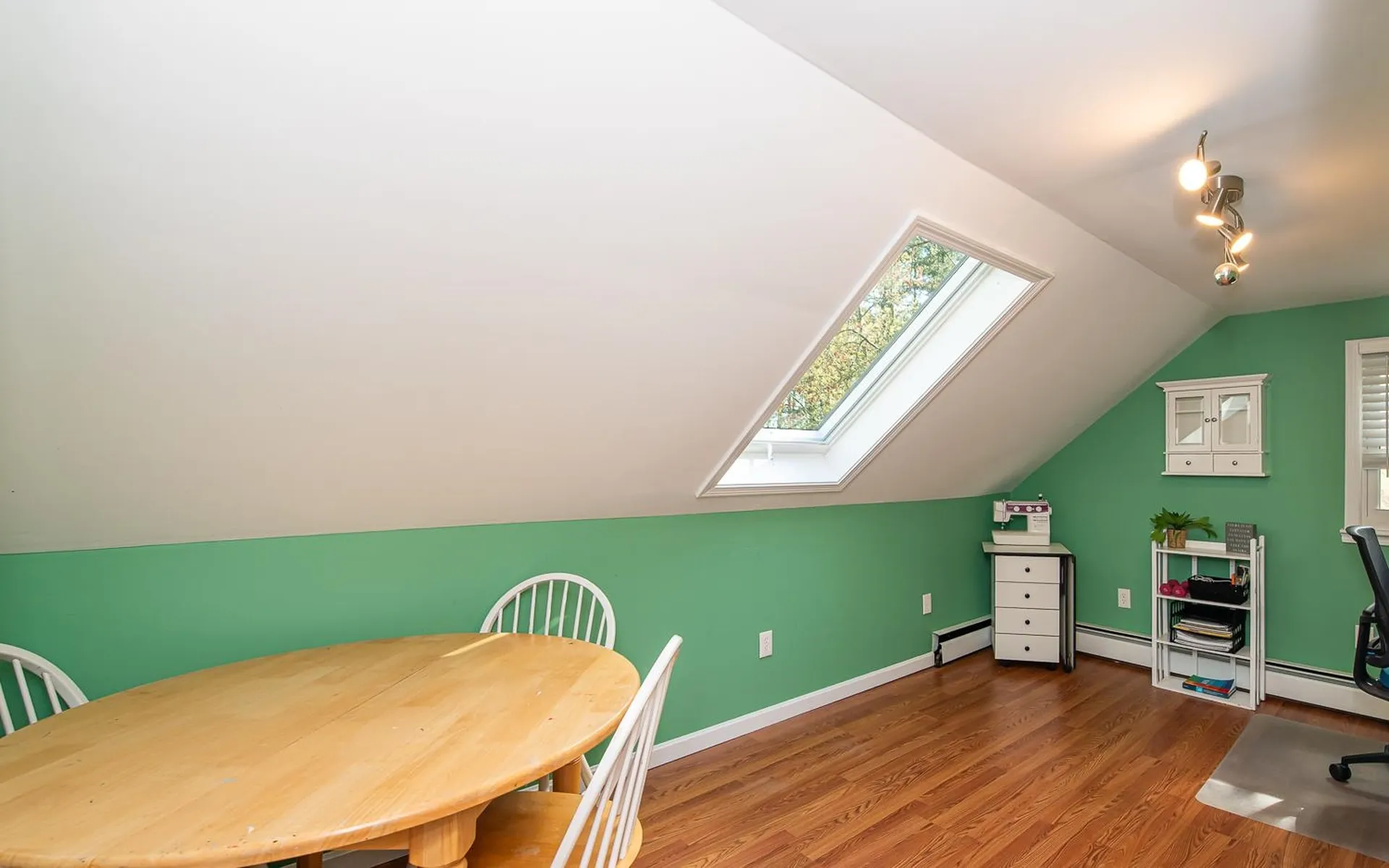 20 Alvirne Drive Hudson NH 03051