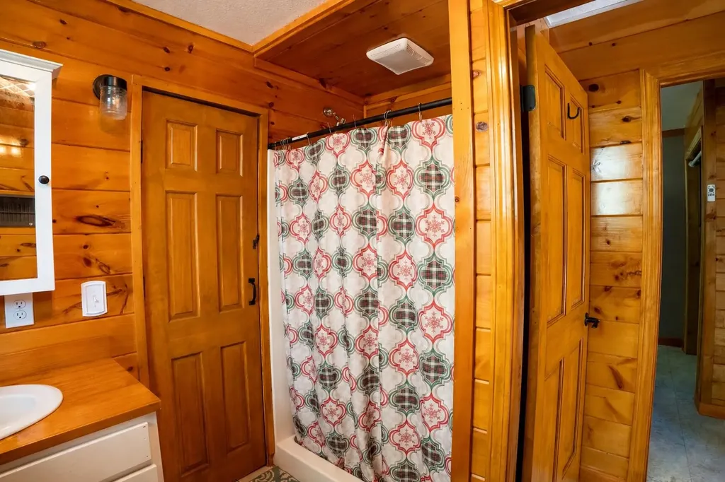 11 Wicks Road Fryeburg ME 04037-4522