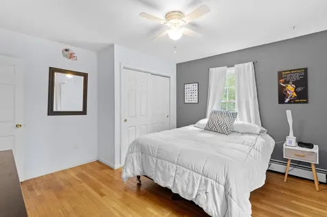 23 Hitching Post Lane Bedford NH 03110