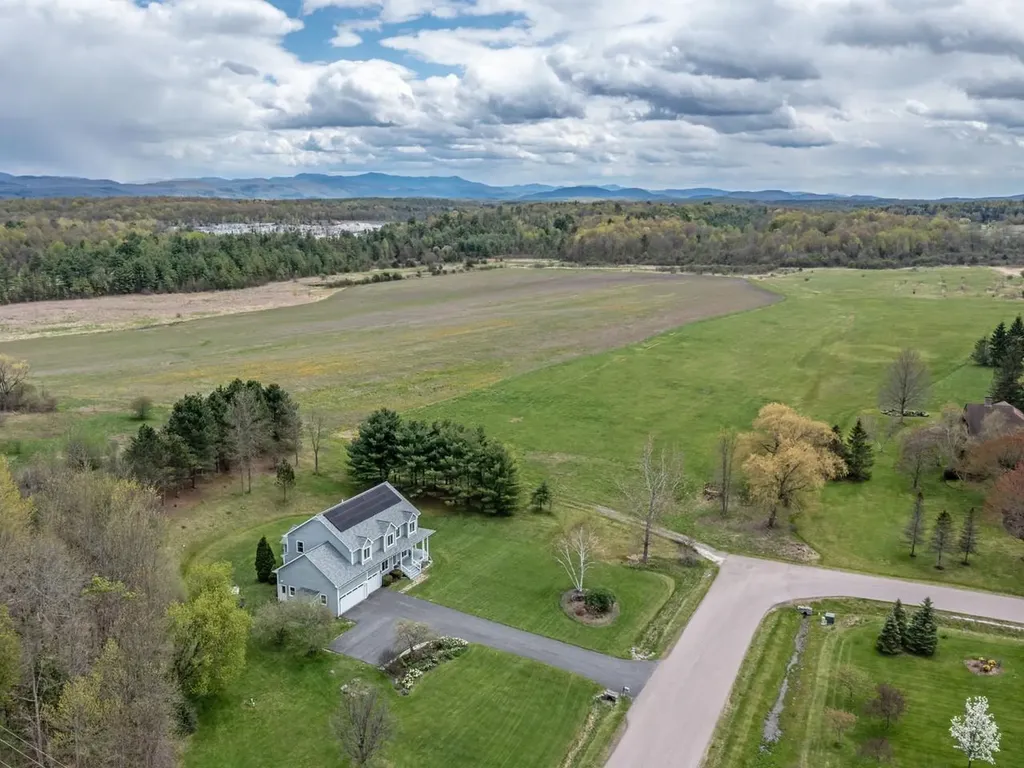 29 Maeck Farm Road Shelburne VT 05482
