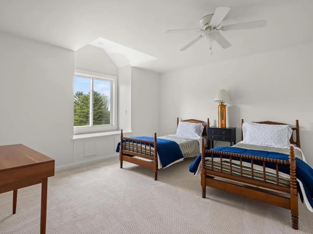 29 Maeck Farm Road Shelburne VT 05482